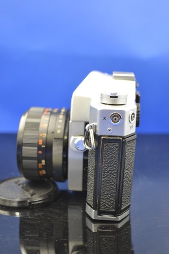 Yashica TL Electro X Chrome 35mm SLR w/ 50mm f1.7 Prime Lens -No Meter- - Picture 3 of 12