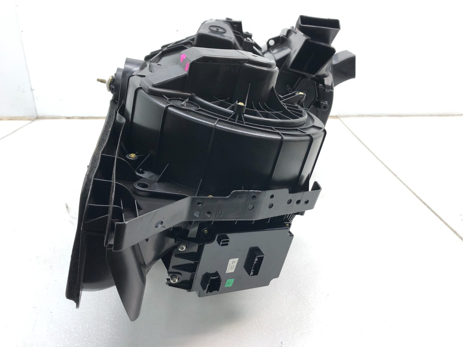 2014-2017 MASERATI GHIBLI S Q4 FRONT HEATER BLOWER MOTOR HOUSING BOX CORE OEM.