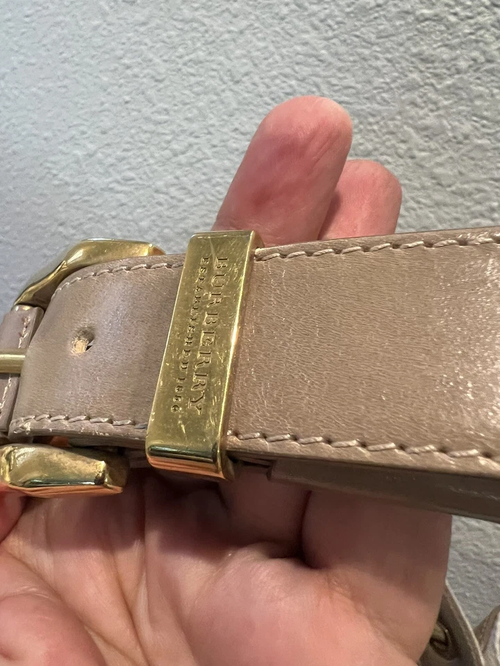 Hobo guerrero de lona Burberry Foto 4 de 4