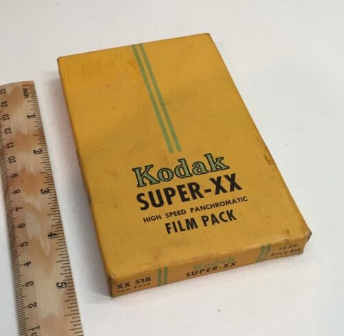 Kodak Super-XX Film Pack, 1947 - Picture 1 of 3