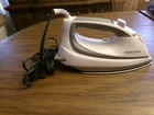 Black & Decker Iron, NON-WORKING, FOR PARTS OR REPAIR — photo 2