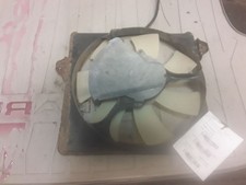 Passenger Right Radiator Fan Motor Fan Assembly Fits 01-05 RAV4 1587818