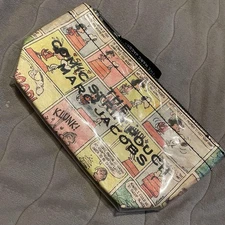 Marc Jacobs Peanut Pouch Cosmetics Limited Edition Women Rare Model VHTF Pre-own