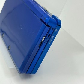 Nintendo 3DS region free Cobalt Blue console / Charger / SD card
