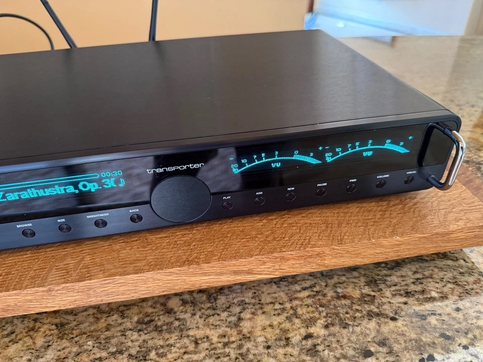 Logitech Transporter (Slim Devices) Digital Media Streamer - Schwarz - Bild 4 von 4