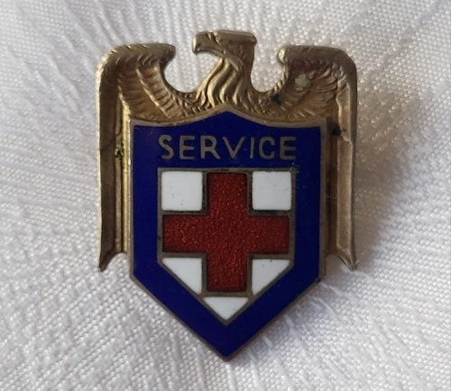 MILITARY WW2 VINTAGE AMERICAN RED CROSS SERVICE ENAMEL PIN