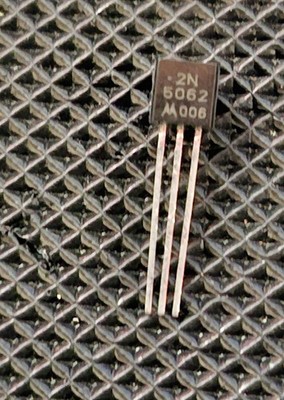 2N5062 || OnSemi / MOTOROLA | TO92 | Thyristor SCR 100V | 10 pcs