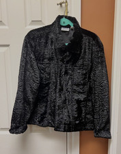 Chico's Design Women s Black Button Front Lined Short Jacket Blazer Size 3