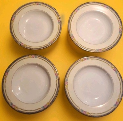 Thun Bohemia Czechslovakian China Delware Pattern Coupe Soup Bowl Set 