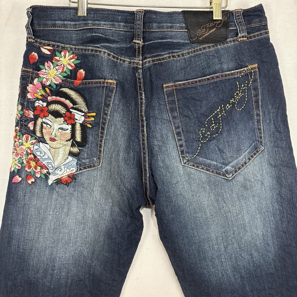 Ed Hardy Jeans 36x34 Button Fly Embroidered Cherry Blossom Geisha Ed Hardy Jeans 36x34 Button Fly Embroidered Cherry Blossom Geisha