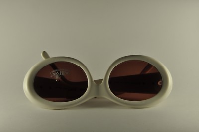 Fendi vintage NOS brand-new 1990s sunglasses Fendi Vintage 90s Sunglasses – Silver Metal Frame, Polarized  main image 3