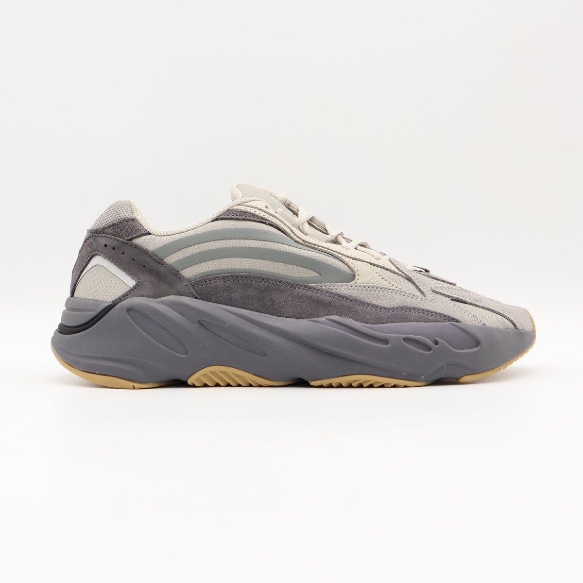 【美品】イージーブーストYEEZY BOOST 700 V2 FU7914 FU7914 adidas YEEZY Boost 700 V2 Tephra Gum Brown Black Grey