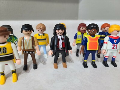 PLAYMOBIL FIGURES PLAYMOBIL ATHLETES MEN MIXED LOT Some Vintage