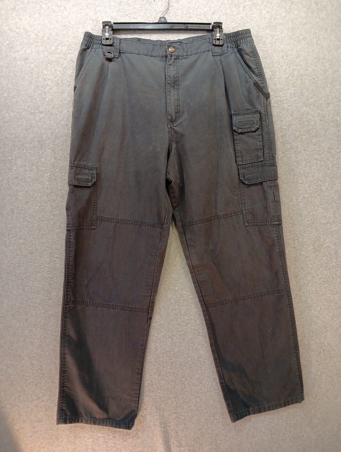 511 Tactical Pants Men's 42x32 Black Straight Leg Canvas Cotton Cargo 74251 GUC