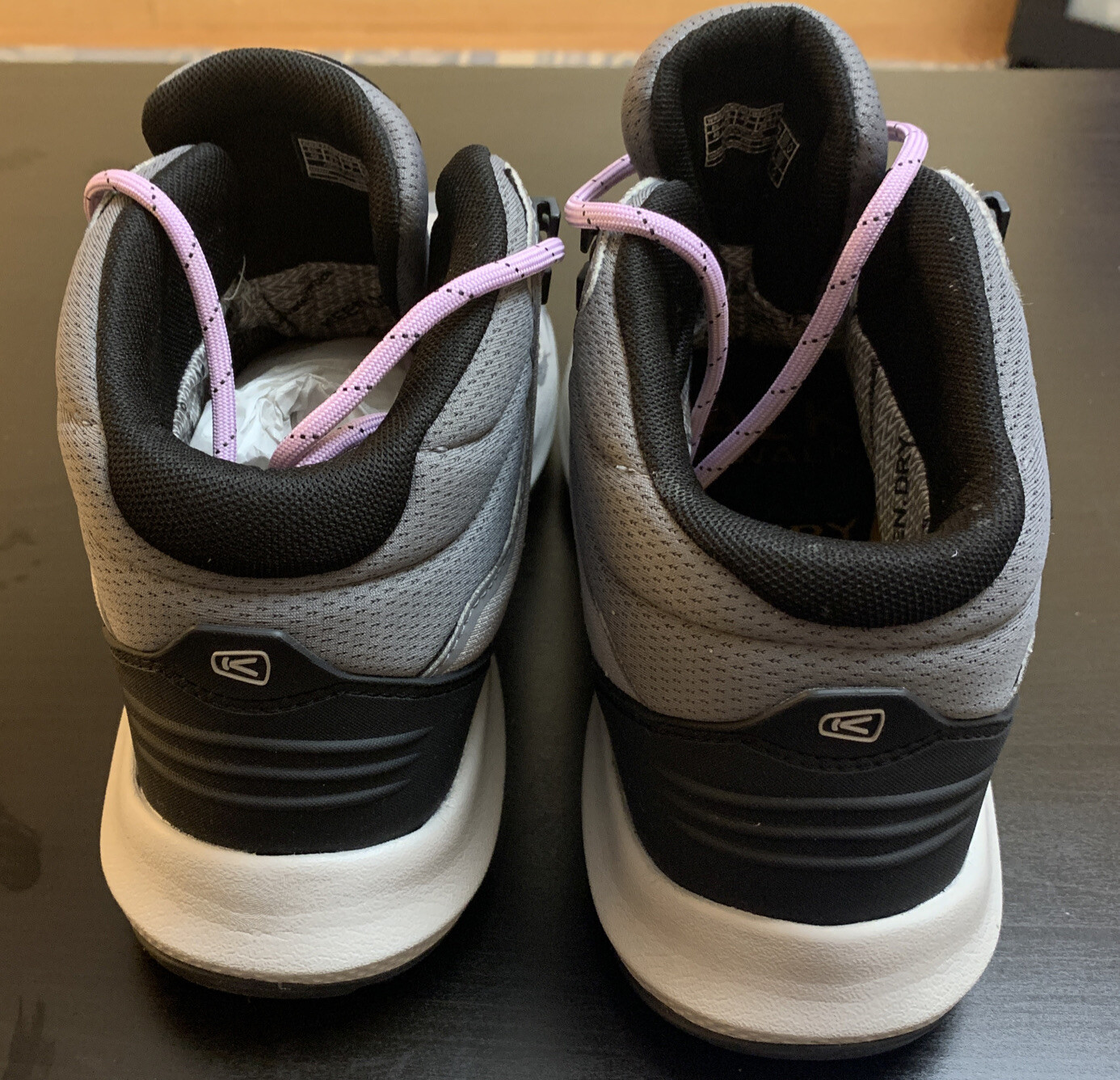 Scarpe da trekking impermeabili Keen Tempo Flex taglia 9 5 NUOVE da donna