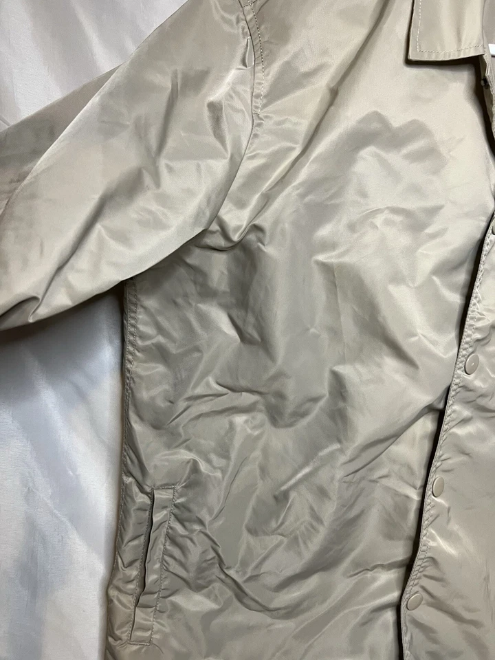 Modern Amusement Men’s Large Windbreaker Jacket Snap Closure Tan Beige - Image 3 of 4