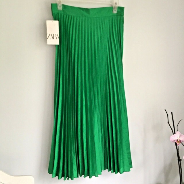 NEW Zara Green Pleated Long Midi Skirt Size M Flowy Flowing Accordion Pleats | eBay