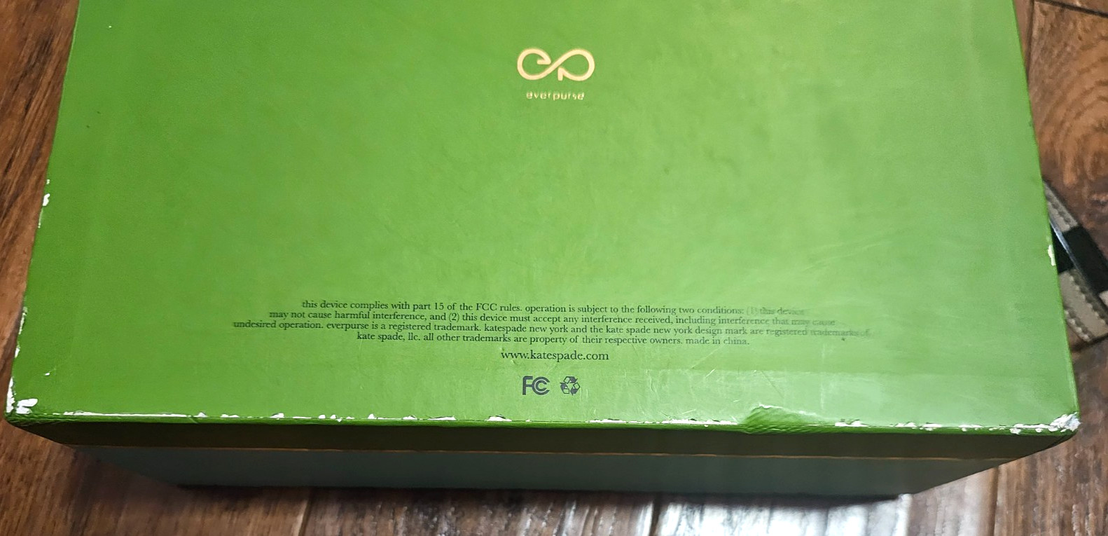 Kate Spade Everpurse Quentin Black & White Clutch Charge your iPhone with Box