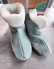 VTG NEW Dearfoams Comfort Collection Boots Slippers Sz Large 9.5/10.5 Faux Suede