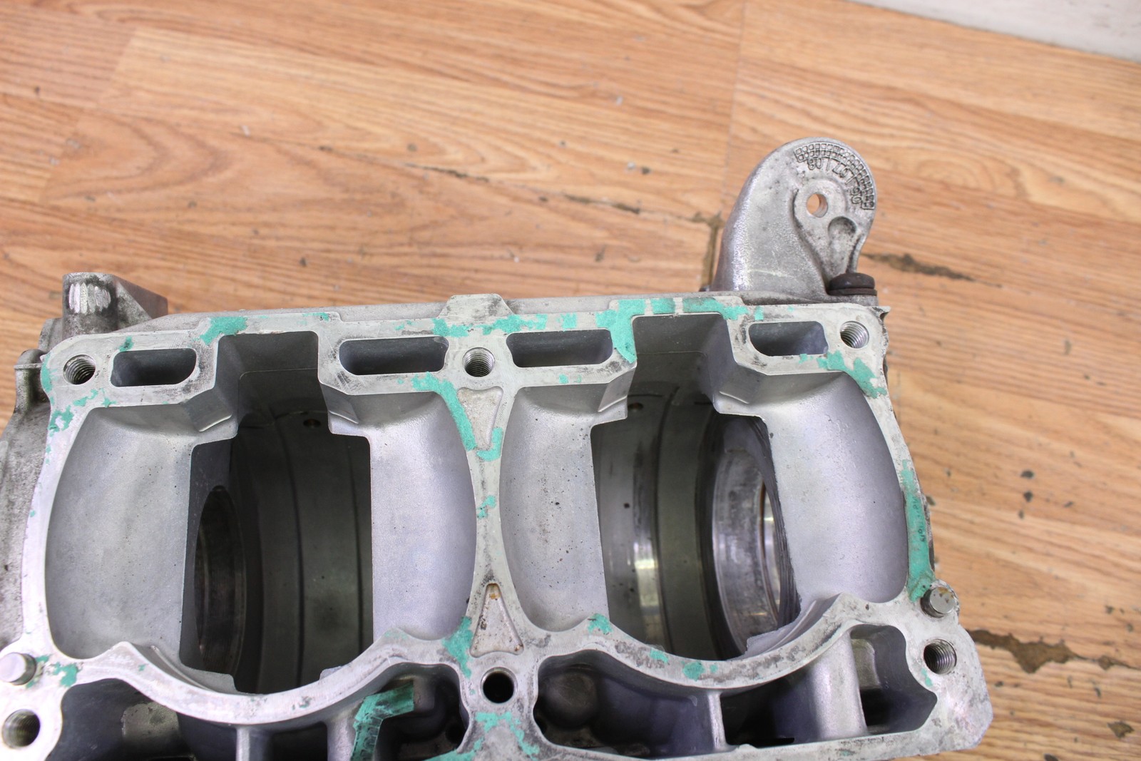 2008 SKI-DOO SUMMIT 800 XP Crankcases / Main Engine Cases w/Bottom Support Plate