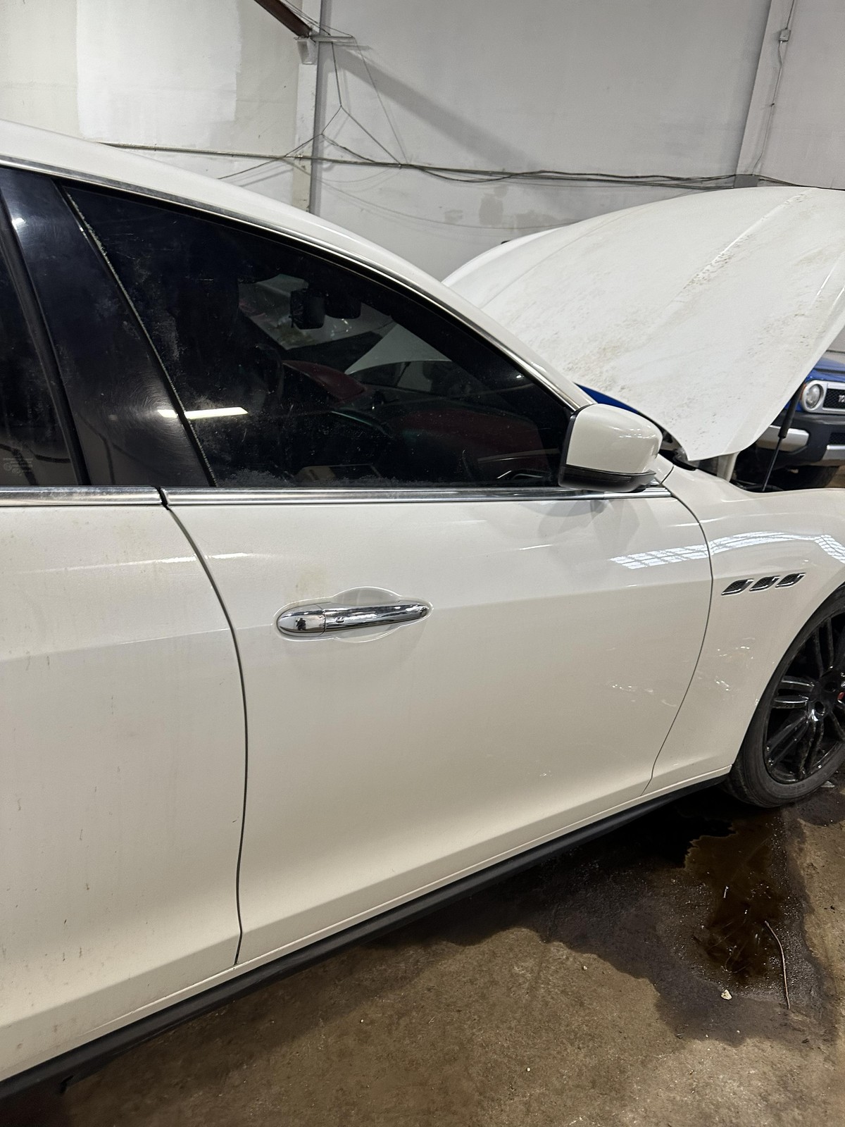 Used Door Assembly Front fits: 2014 Maserati GHIBLI  Grade A