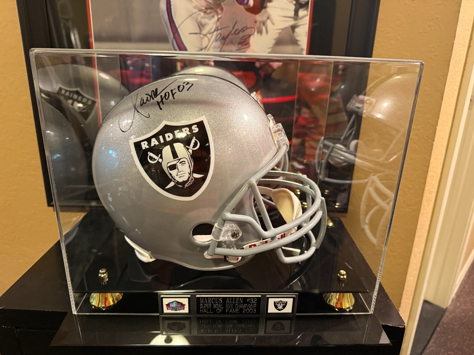 Marcus Allen Autographed Signed Oakland Raiders FULL SIZE HELMET W/ HOF 03 AND CASE 