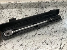 OEM Tools 1/2" Drive Click Type Torque Wrench (30-250 Ft Lb Torque Wrench)