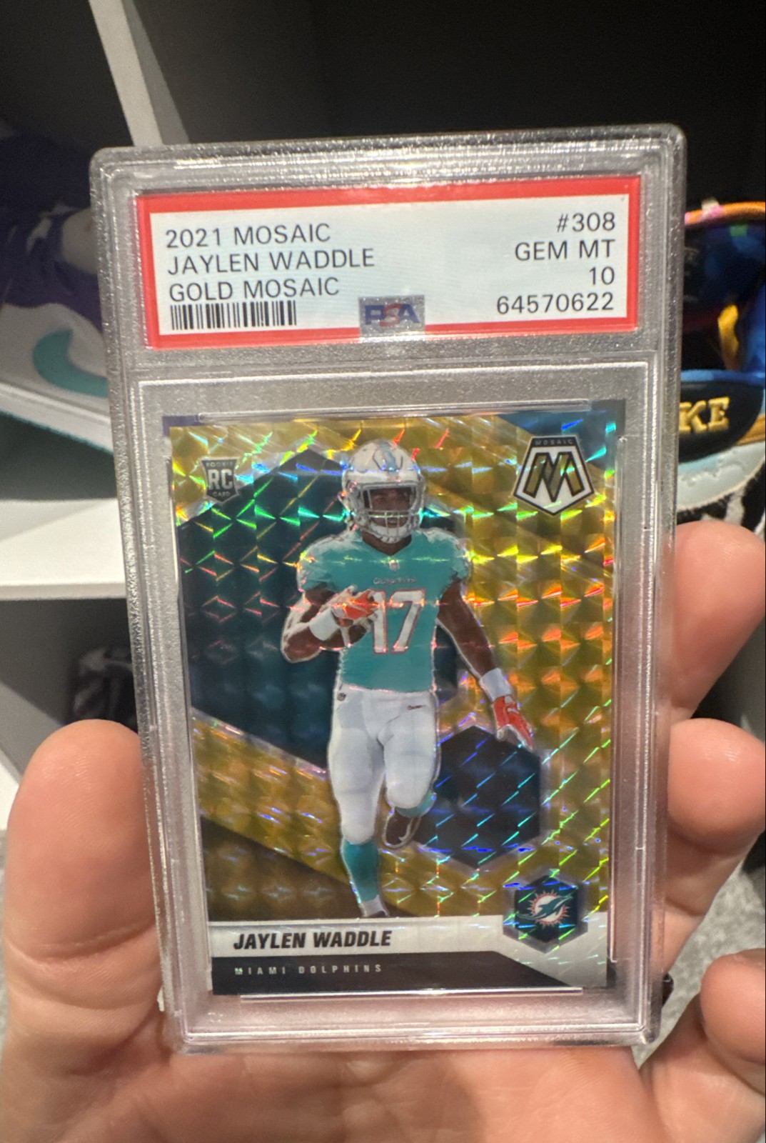 2021 Panini Mosaic - Rookies Jaylen Waddle #308 Gold Mosaic Prizm /10 (RC)