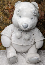 LARGE 22" Disney Winnie Pooh Bear White Winter Plush Snowflake Pal NWT Christmas