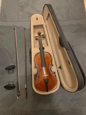 Youth Violin With 2 Bow 2 Chin Rest and Case, Violin needs a string repair