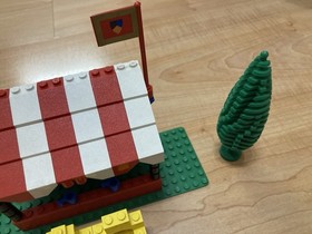 Lego vintage castle 383 Knight's Tournament complete with instructions