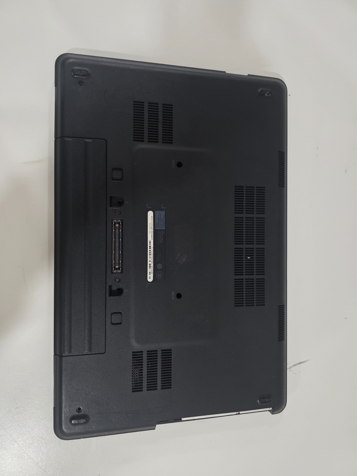 Dell Latitude E5540, 15.6-Inch Laptop, with Intel i5-4210U