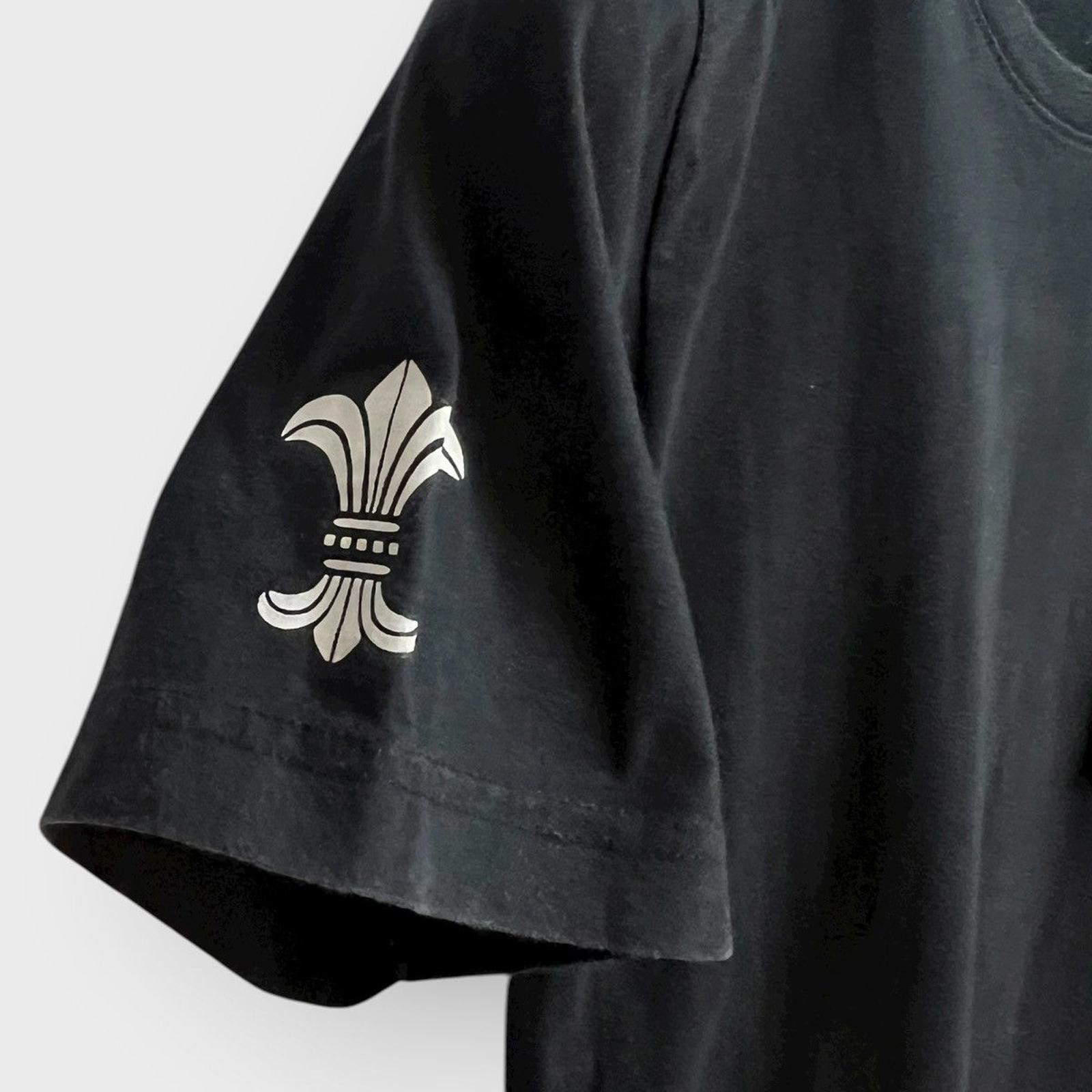 Chrome Hearts Monogram Dagger Scroll Logo Tee Siz… - image 4