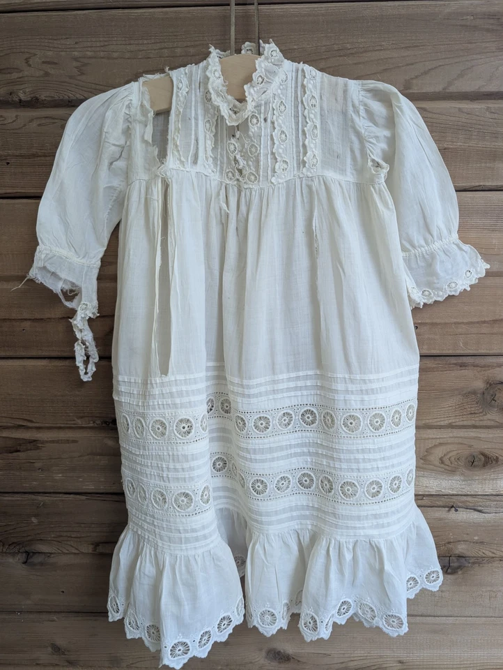 Antiguo Vestido Bebé Blanco Algodón Victoriano Eduardiano Andrajoso Gótico Etéreo Foto 2 de 4