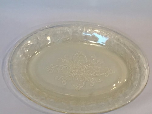 Indiana Glass Depression Glass Yellow Horseshoe 10” Oval Platter - 第 3/8 張圖片