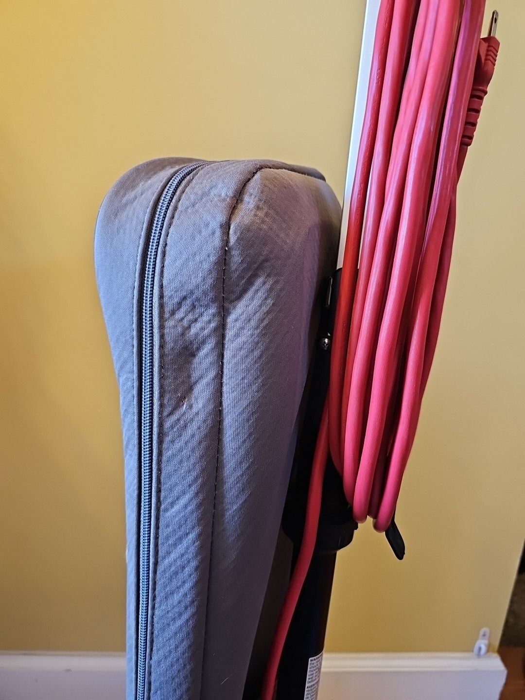 Oreck XL XL2100RHS Blue Upright Commercial Vacuum Cleaner EUC With New