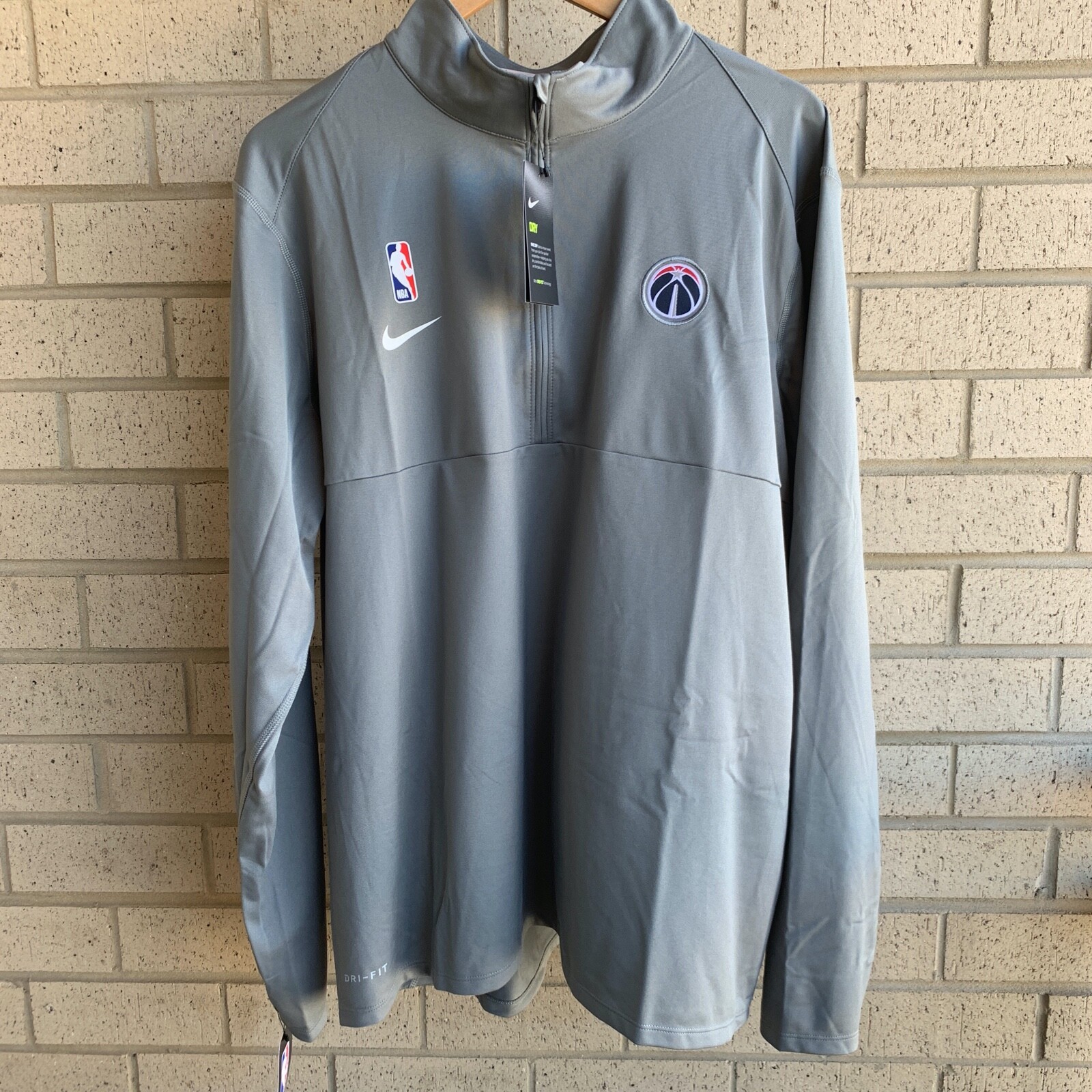 Polo Nike NBA Washington Wizards Coaches Performance LS grigia media alta nuova con etichette