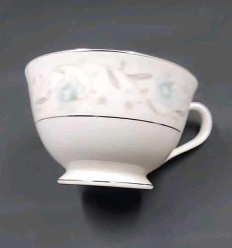Fine China of Japan "ENGLISH GARDEN" #1221 ~ Set of 4 ~ Cups & Saucers ~ 2 1/4" - Picture 16 of 24