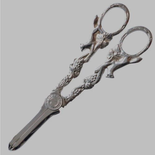 Antique Elizabeth II Silver Fox & Grape Sheffield Scissors