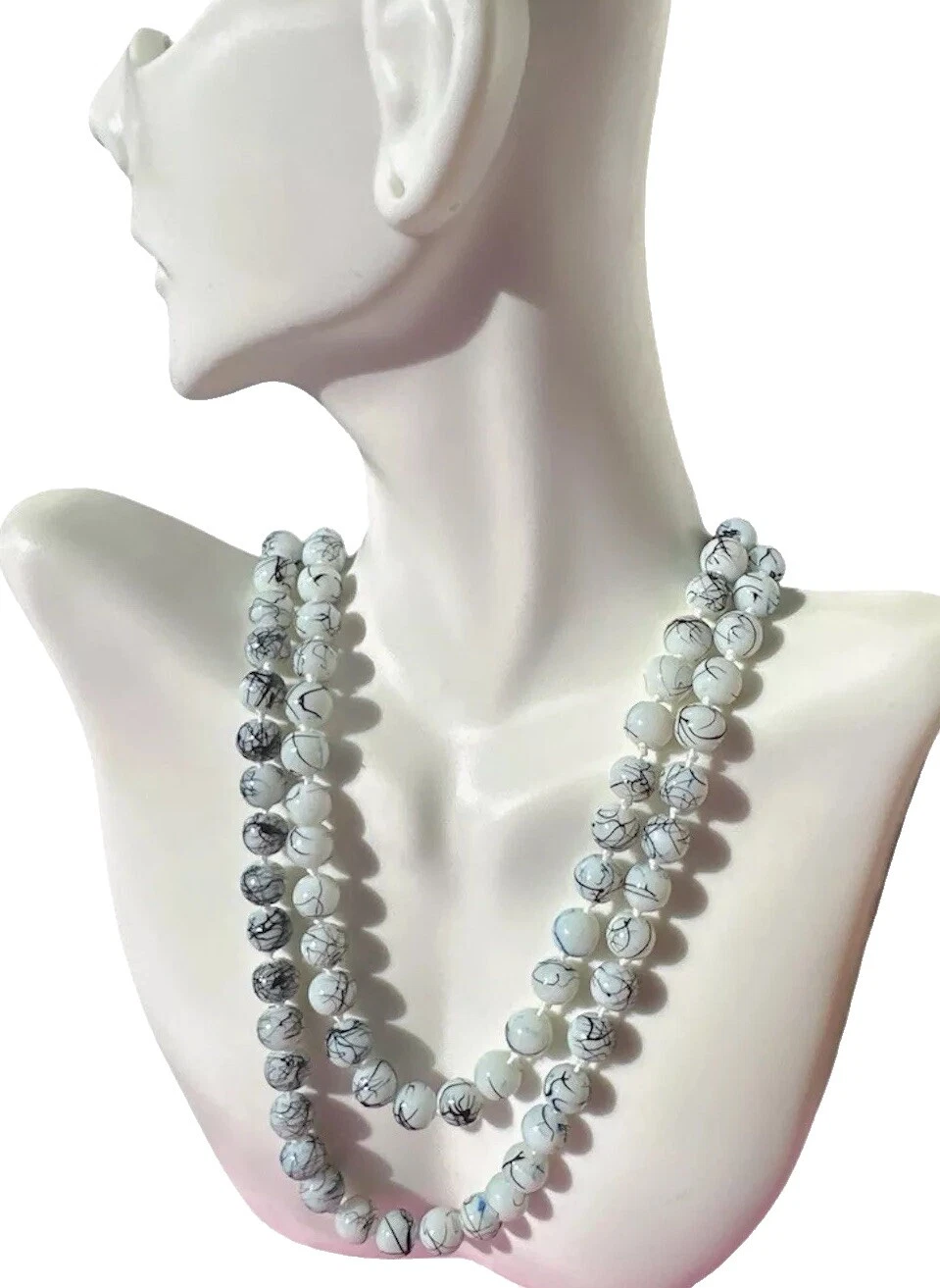 Ожерелья и кулоны Nine West Fashion