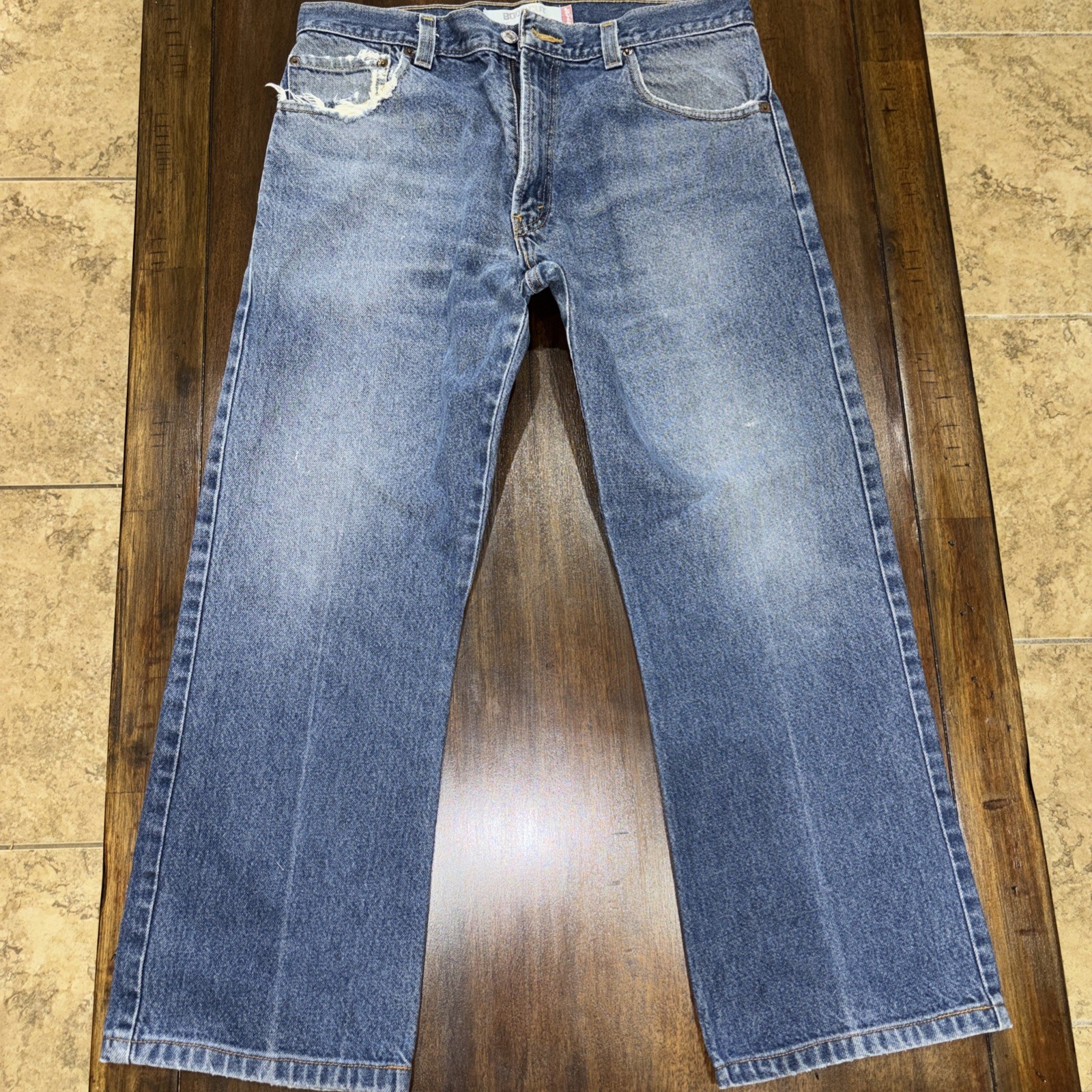 Levi’s 517 boot cut Straight Jeans Distressed mid rise  Mens Blue Size 34x 27