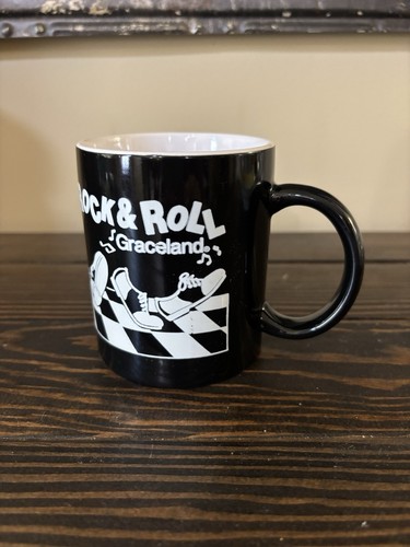 Neuheit Rock-n-Roll Graceland Elvis Gefängnis Haus Rockmotiv 10 Oz. - Bild 1 von 7