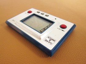 NINTENDO Fire Game and Watch in Excellent Condition 1981 (RC-04)