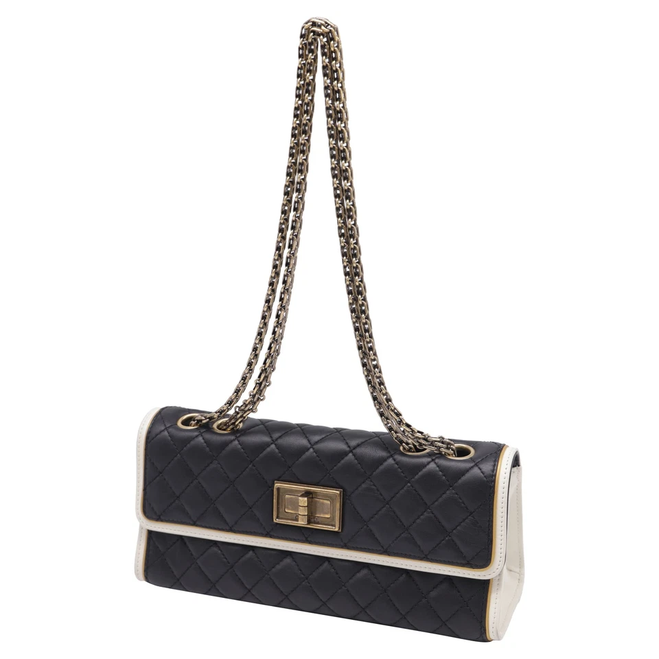 Bolso de Hombro Chanel Acolchado Cadena Twist-Lock En Cuero Mujer Negro Talla Única Foto 2 de 4