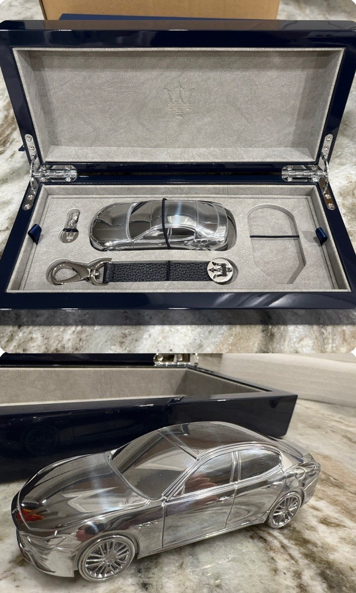 Maserati Ghibli Chrome Model Scale 1:43 Paperweight Car Bespoke