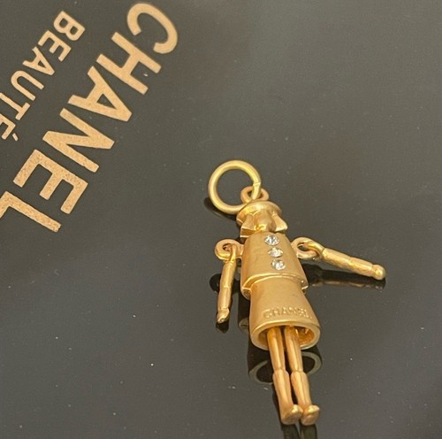 CHANEL mini Girl Pendant/charm/ Zipper Puller