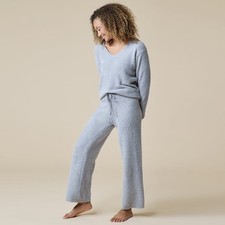 softies Solid Marshmallow V-Neck Lounge Set size 2x/3x