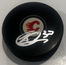YAN KUZNETSOV SIGNED CALGARY FLAMES HOCKEY PUCK W/ CASE COA