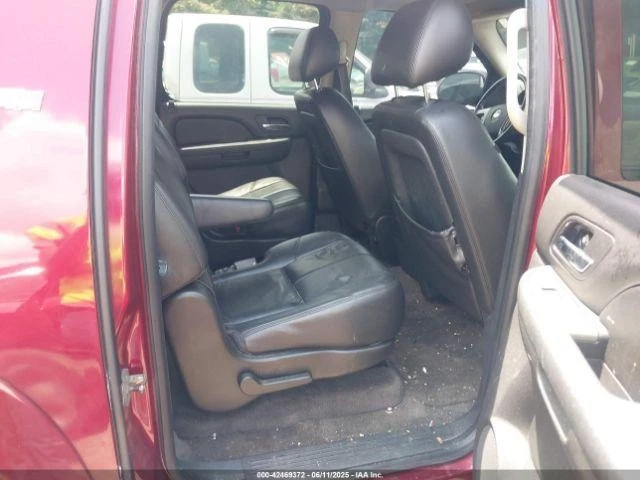 Used Deck Lid fits: 2010 Chevrolet Suburban 1500 w/o hybrid option w/privacy tin - Image 2 of 4