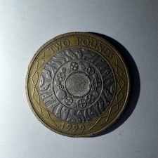 Two Pounds 1999 Standing On The Shoulders of Giants Coin Collectable  